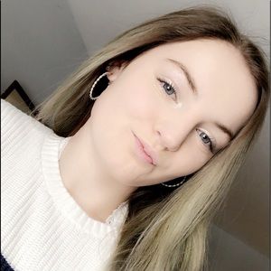 Meet your Posher, Hailey